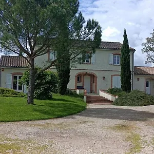 Logement, Classe 3 Etoiles, De 42 M2 Confort Au Calme Pour Un Couple Apartment